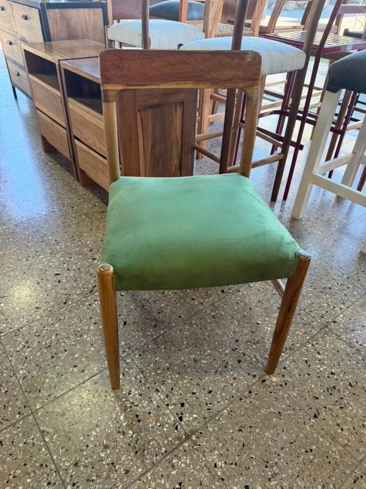 Silla Moller Petiribi Tapizada - Imagen 6