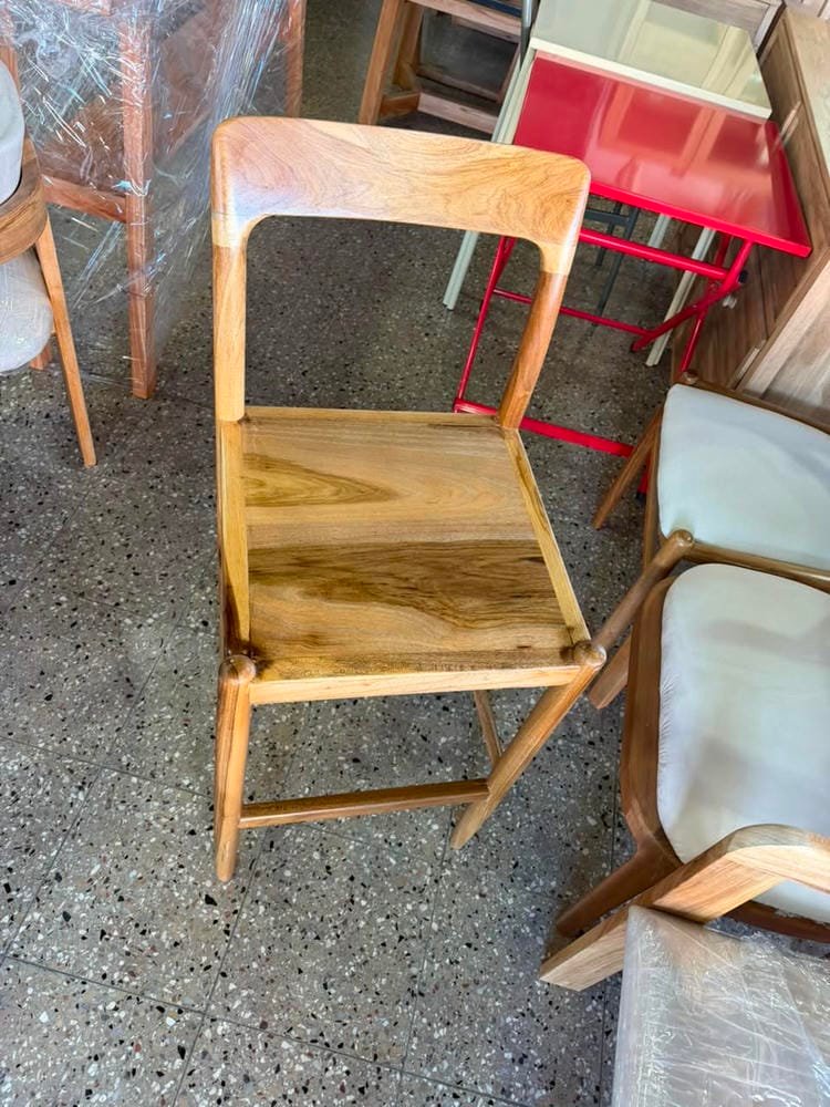 Banqueta Moller Petiribi Maciza - Imagen 2