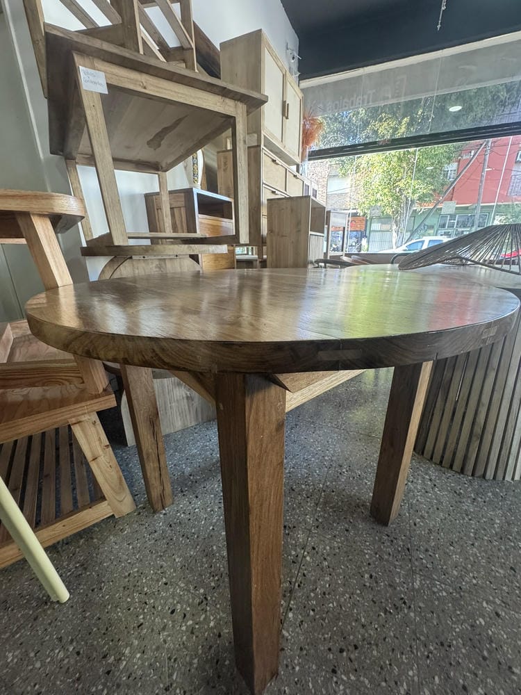 Mesa redonda Petiribi maciza con base 4 patas - Imagen 4
