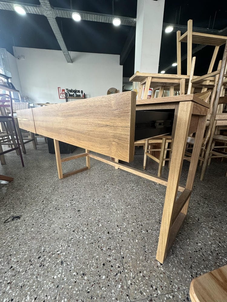 Escritorio Enchapado en Petiribi - Imagen 4